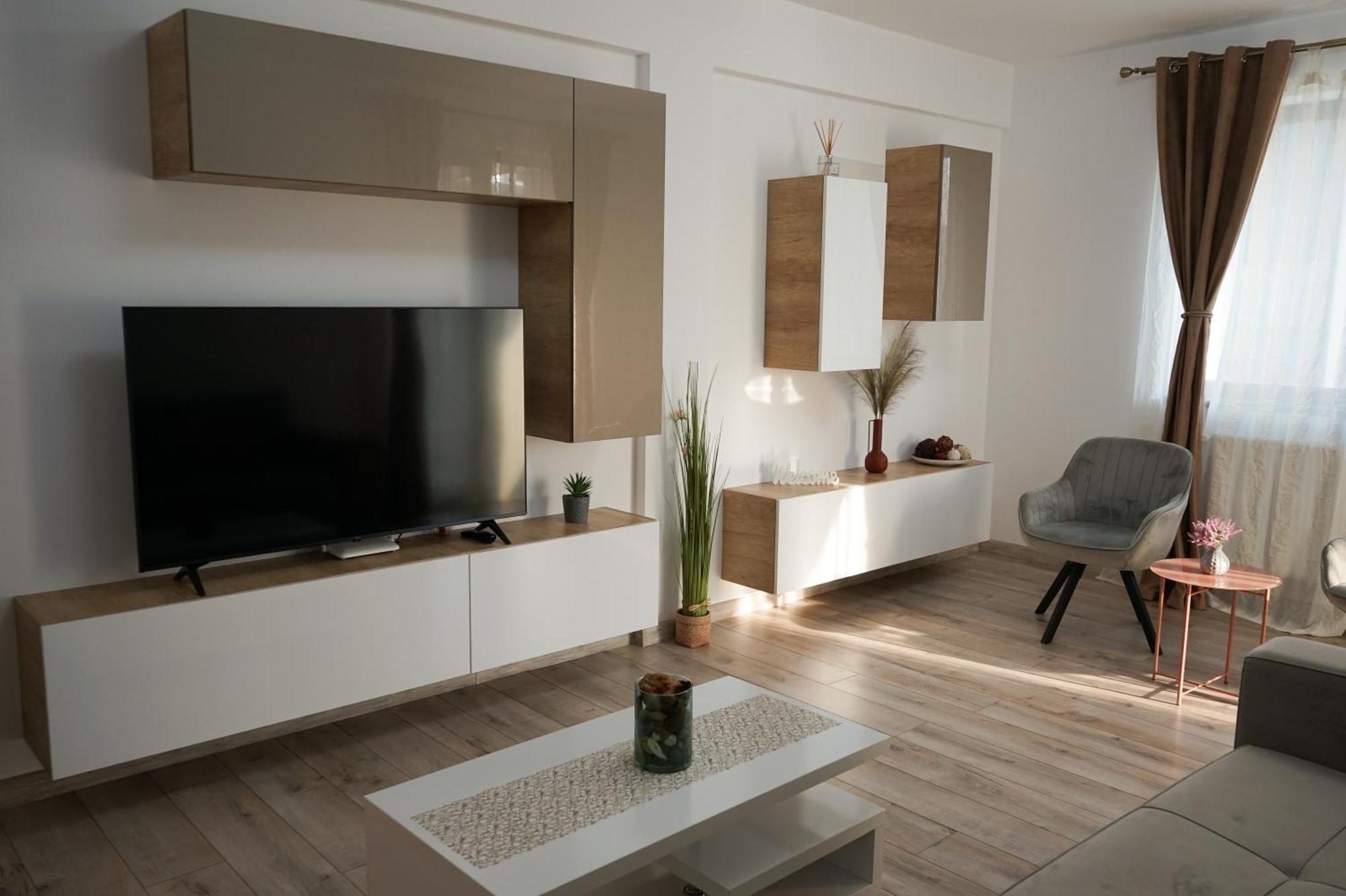 Mirandis Apartments - Comfort & Private Parking Near Coresi Mall Braşov Buitenkant foto