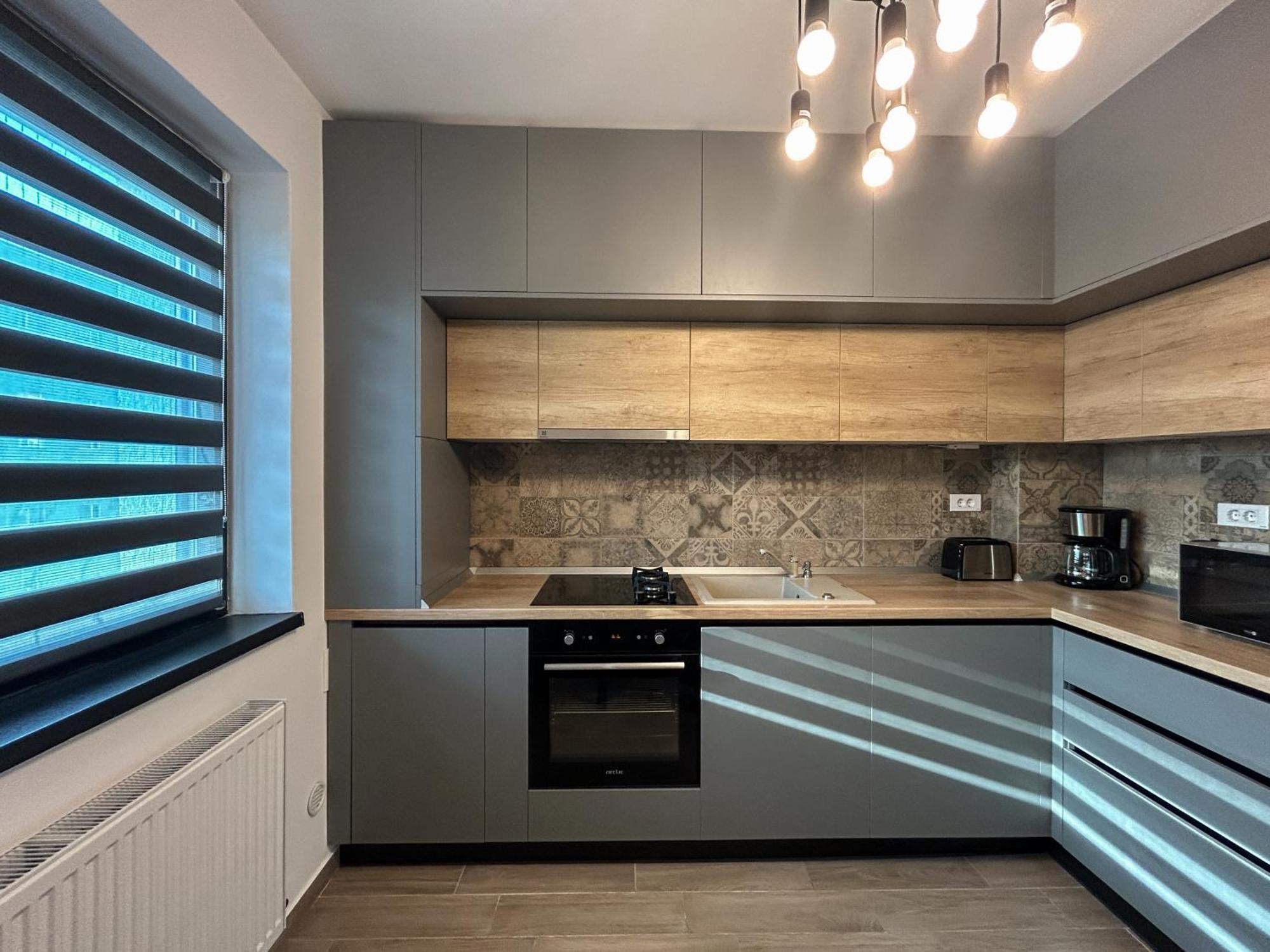 Mirandis Apartments - Comfort & Private Parking Near Coresi Mall Braşov Buitenkant foto