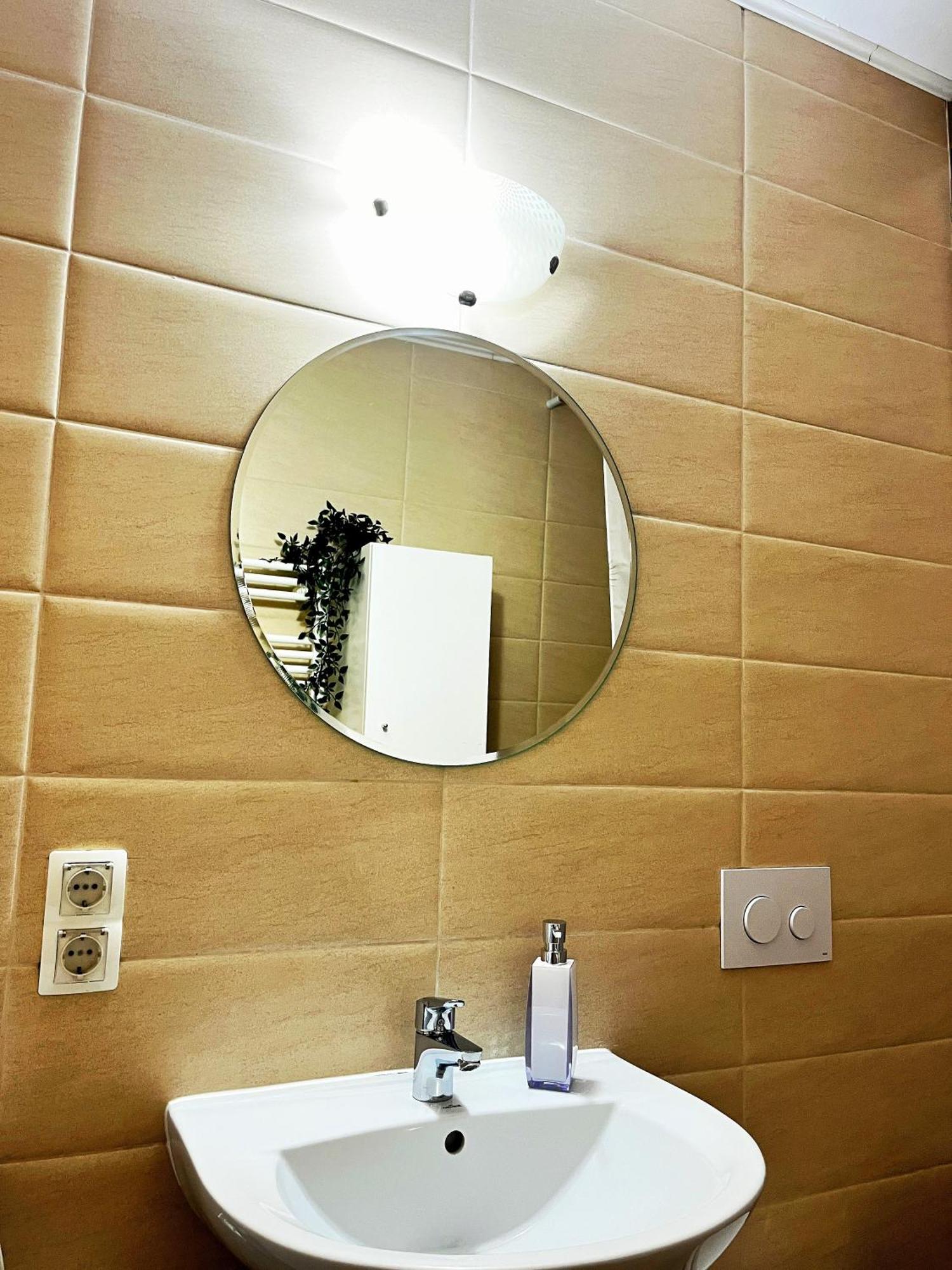 Mirandis Apartments - Comfort & Private Parking Near Coresi Mall Braşov Buitenkant foto