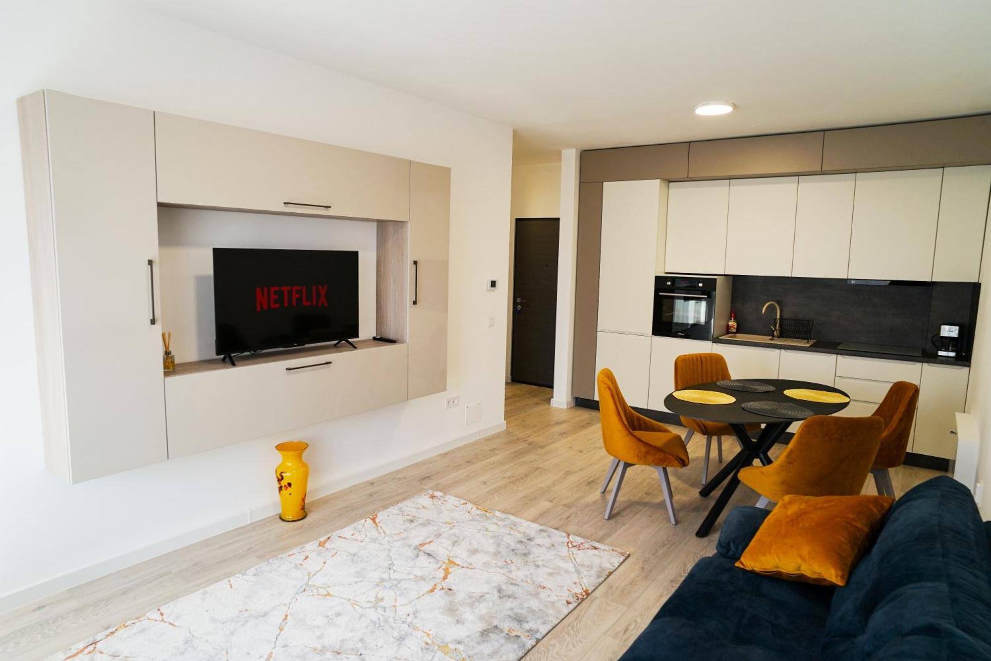 Mirandis Apartments - Comfort & Private Parking Near Coresi Mall Braşov Buitenkant foto