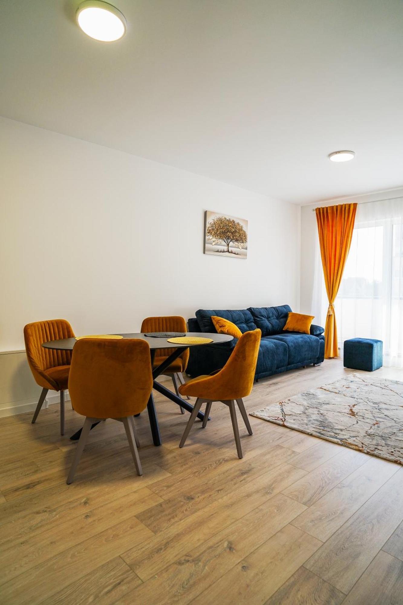 Mirandis Apartments - Comfort & Private Parking Near Coresi Mall Braşov Buitenkant foto