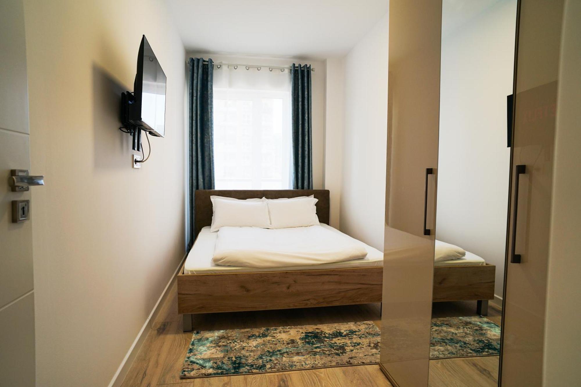 Mirandis Apartments - Comfort & Private Parking Near Coresi Mall Braşov Buitenkant foto