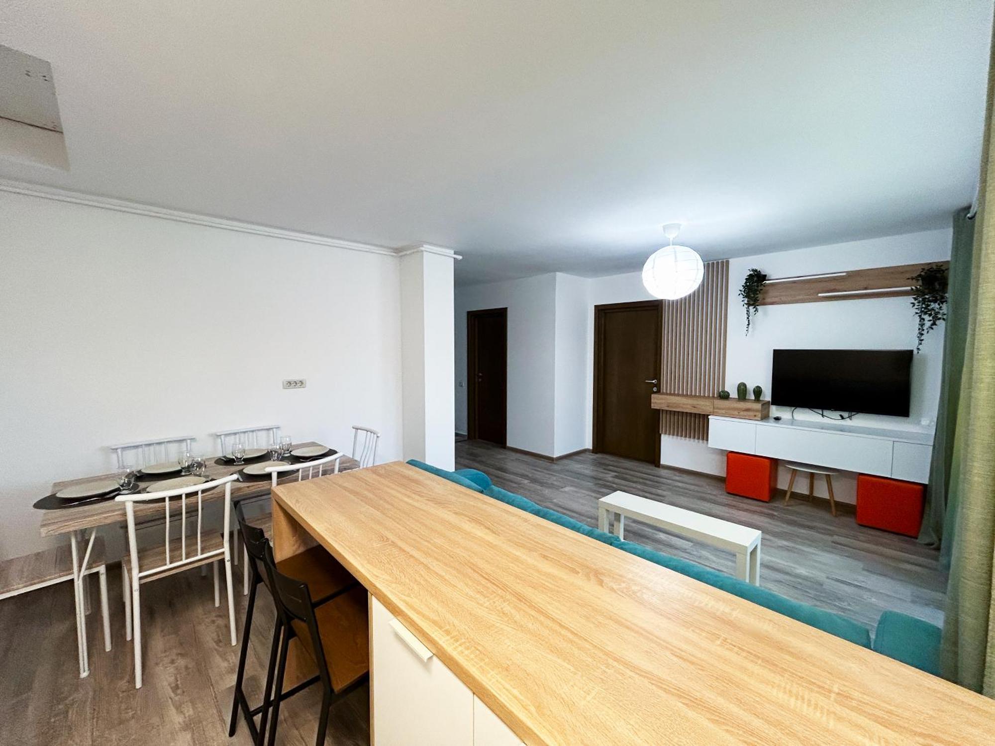 Mirandis Apartments - Comfort & Private Parking Near Coresi Mall Braşov Buitenkant foto